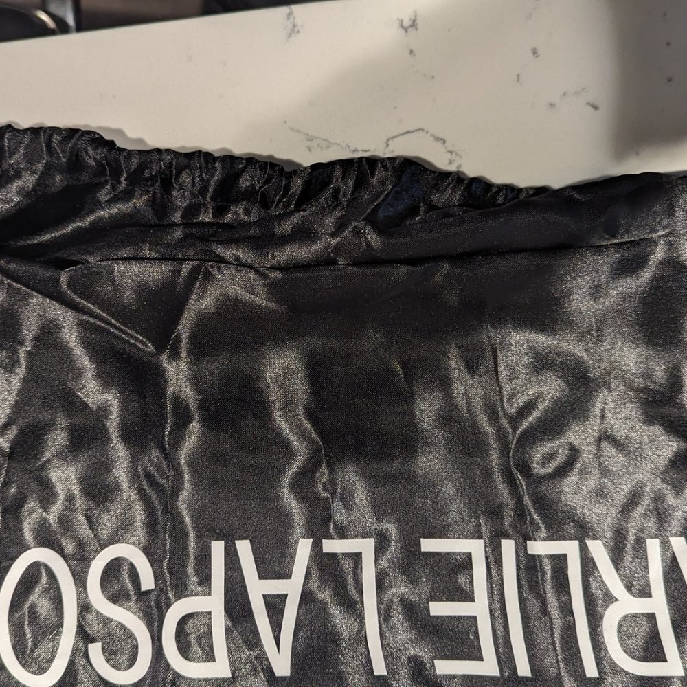 Beautiful Burgundy/Wine Limited Edition Charlie Lapson Purse - NWT - Picture 11 of 11